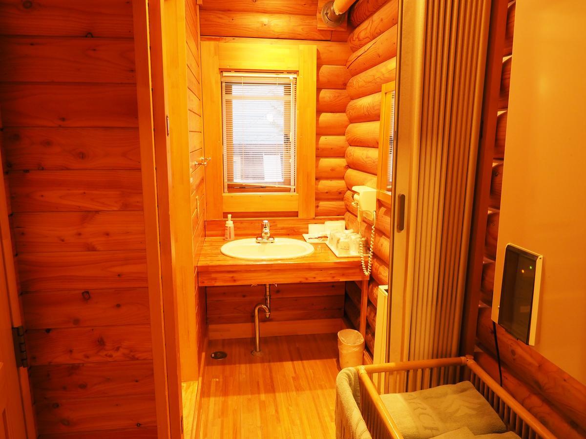 Log Hotel Larch Lake Kanayama Minamifurano Chambre photo