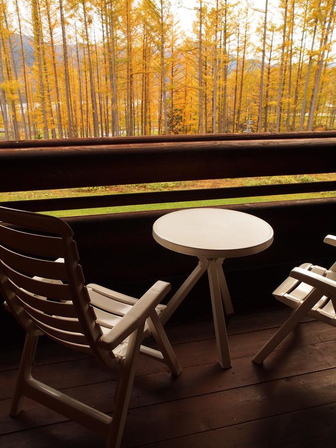 Log Hotel Larch Lake Kanayama Minamifurano Chambre photo