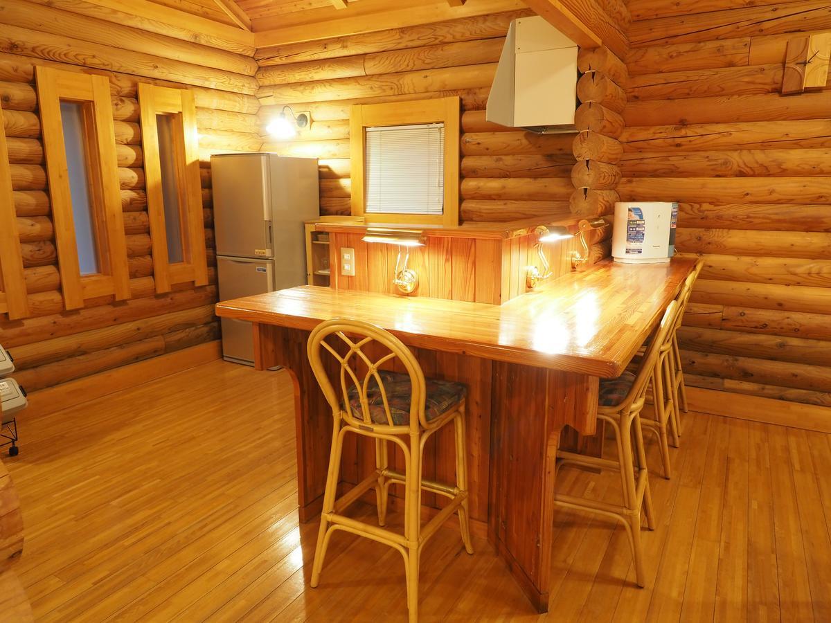 Log Hotel Larch Lake Kanayama Minamifurano Chambre photo